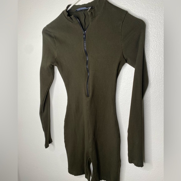 BRAND NEW NAKED WARDROBE ROMPER - Picture 1 of 3